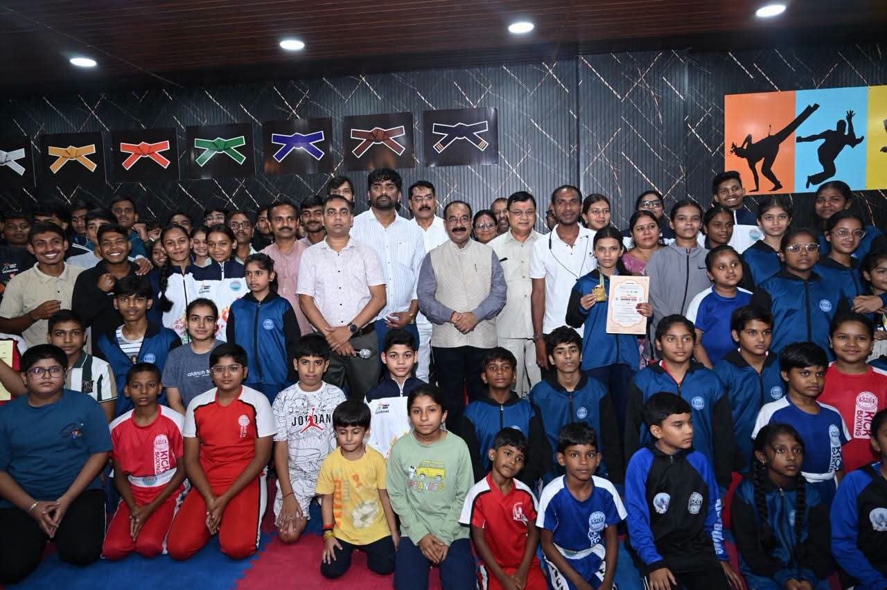 CMA students and guests group photo at the academy